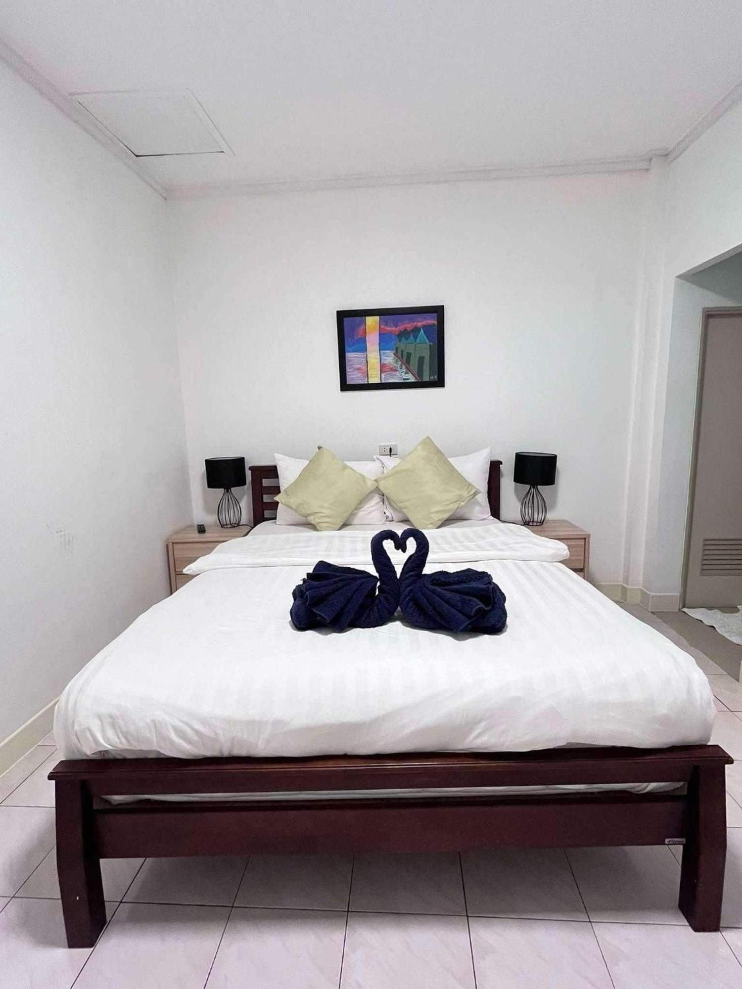Elephant Sports Bar And Accommodation Phuket المظهر الخارجي الصورة